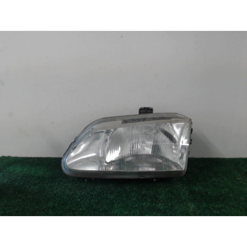 Optique avant principal gauche (feux)(phare) RENAULT MEGANE I PHASE 1 d’occasion
