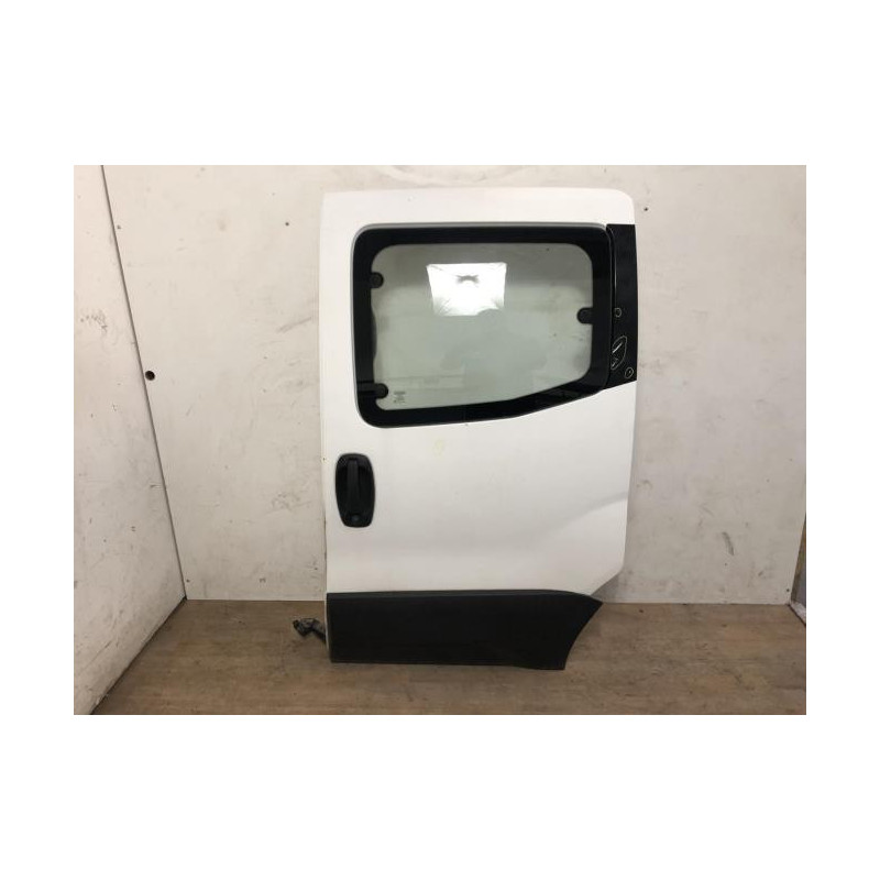 Porte laterale gauche PEUGEOT BIPPER d’occasion