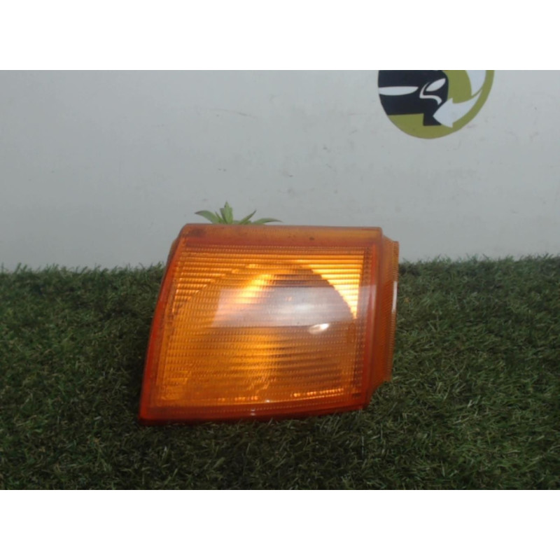 Optique avant secondaire droit (feux)(clignotant) FORD  d’occasion