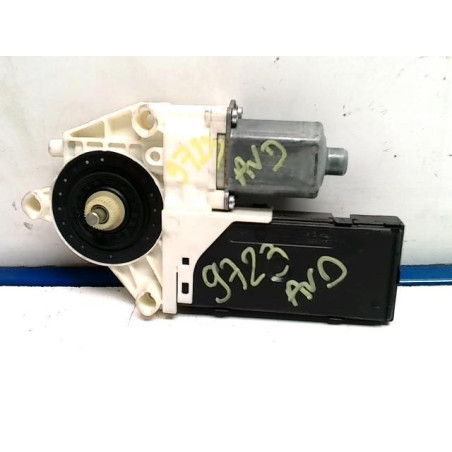 Moteur leve vitre avant droit RENAULT LAGUNA 3 PHASE 1 d’occasion