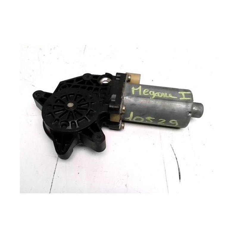 Moteur leve vitre avant droit RENAULT MEGANE 1 PHASE 2 d’occasion