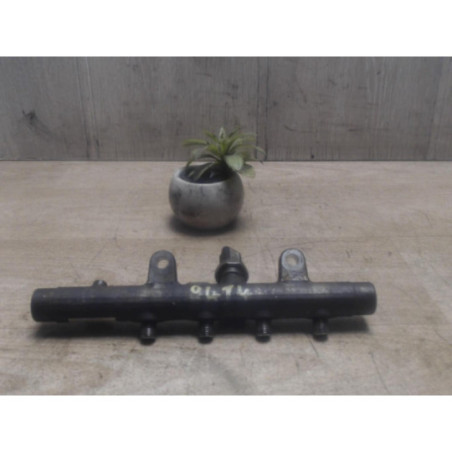 Rampe injection RENAULT GRAND SCENIC 2 PHASE 2 d’occasion