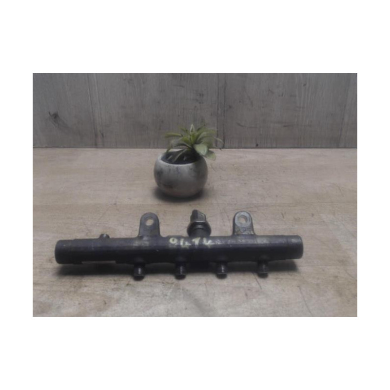 Rampe injection RENAULT GRAND SCENIC 2 PHASE 2 d’occasion