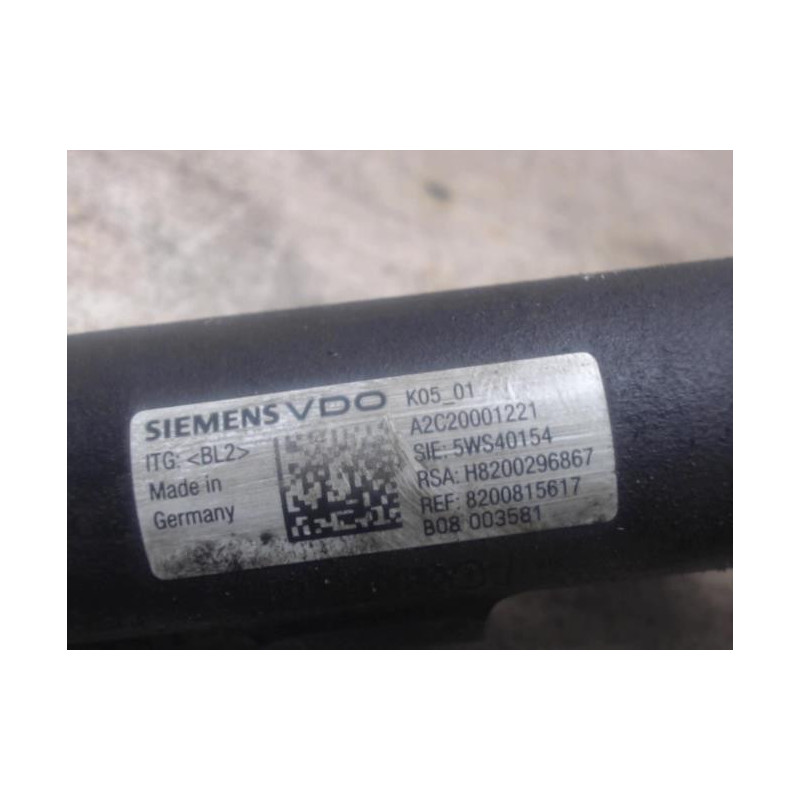 Rampe injection RENAULT GRAND SCENIC 2 PHASE 2 d’occasion