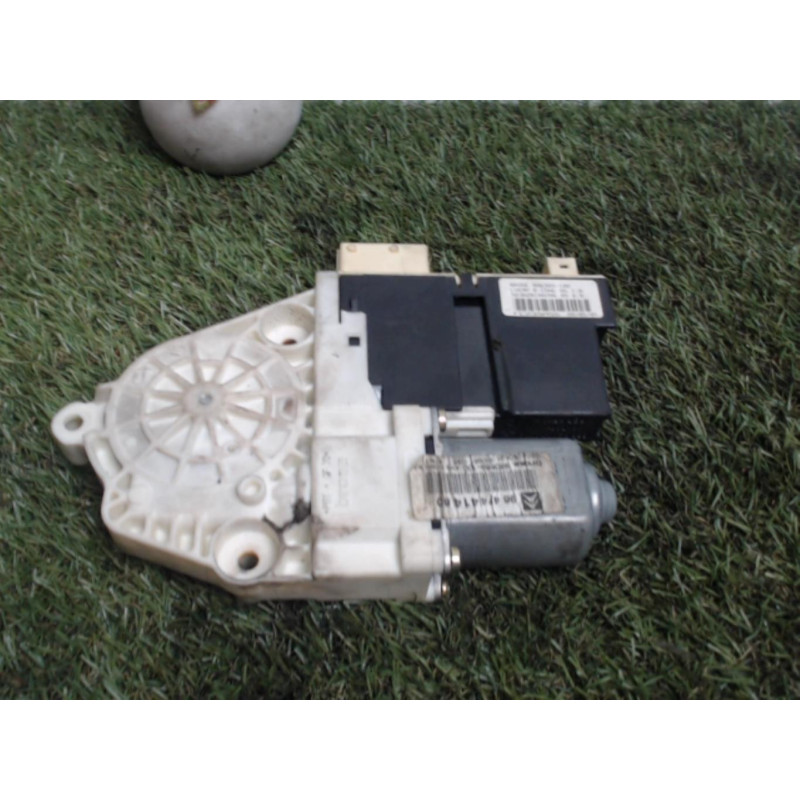 Moteur leve vitre avant droit CITROEN C4 1 PHASE 1 d’occasion