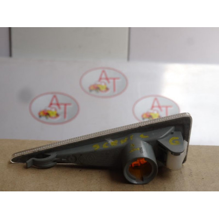 Repetiteur clignotant avant gauche (Feux) RENAULT  d’occasion