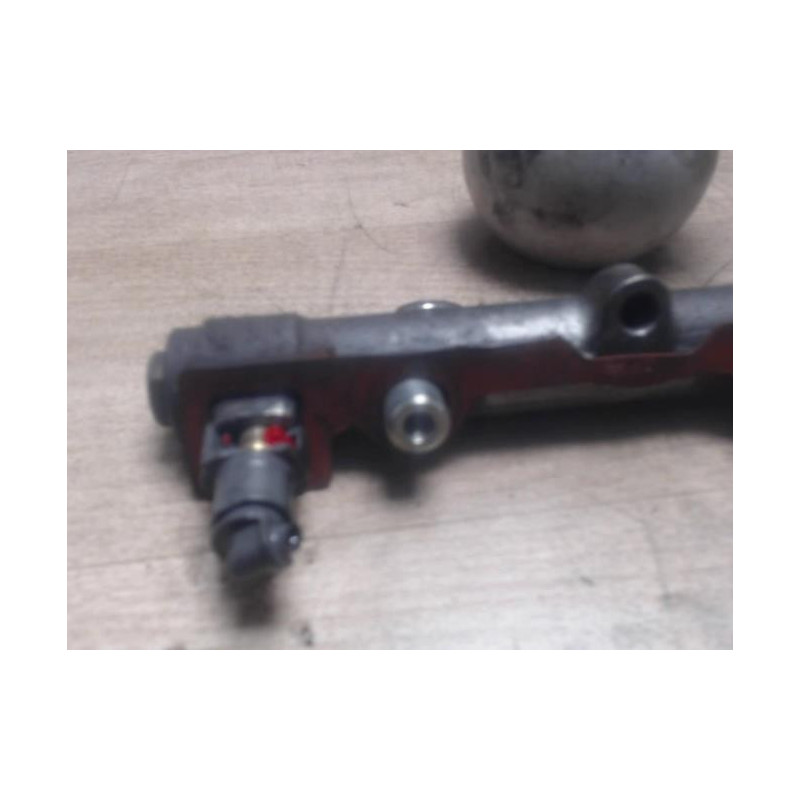 Rampe injection RENAULT MEGANE 2 PHASE 1 d’occasion