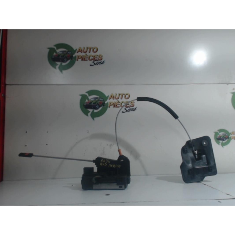 Serrure avant droit OPEL MERIVA A PHASE 1 d’occasion