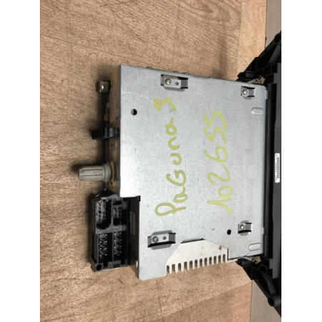 Autoradio d'origine RENAULT LAGUNA 3 PHASE 1 BREAK d’occasion