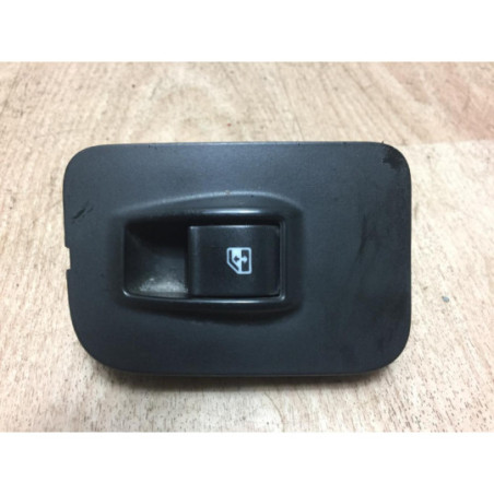 Interrupteur de leve vitre avant droit PEUGEOT BIPPER d’occasion