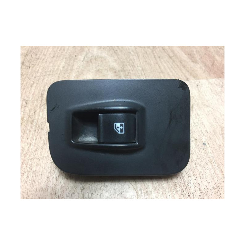 Interrupteur de leve vitre avant droit PEUGEOT BIPPER d’occasion