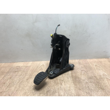 Pedalier d'embrayage RENAULT LAGUNA 3 PHASE 1 BREAK d’occasion