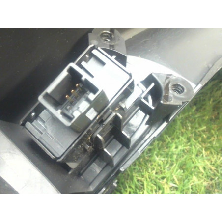 Console central (interieur plastique) NISSAN MICRA III d’occasion
