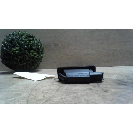 Eclairage de plaque CITROEN C4 2 PHASE 1 d’occasion