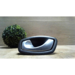 Poignee interieur arriere droit RENAULT GRAND SCENIC 3 PHASE 1 d’occasion