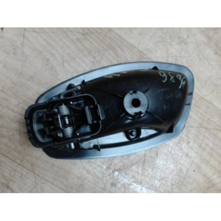 Poignee interieur arriere droit RENAULT GRAND SCENIC 3 PHASE 1 d’occasion