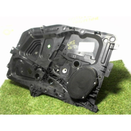 Leve vitre electrique avant droit FORD FIESTA 5 PHASE 1 d’occasion