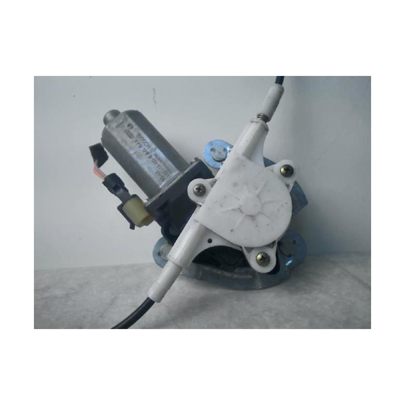 Mecanisme de leve vitre electrique avant droit RENAULT MEGANE 1 PHASE 2 COUPE d’occasion