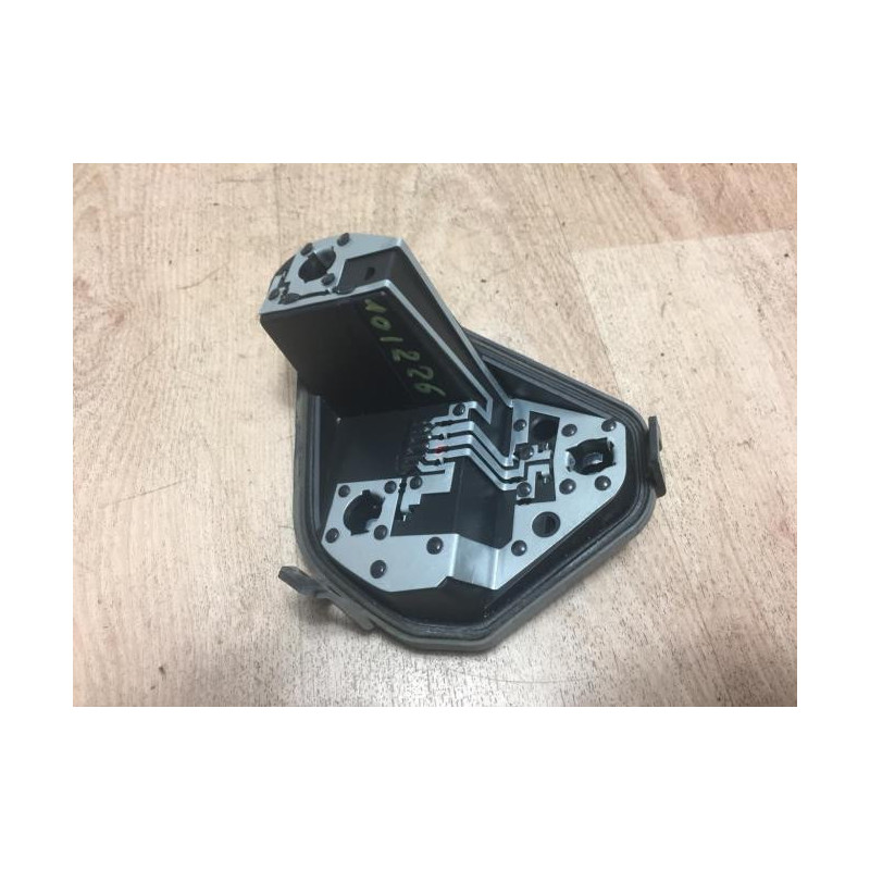 Platine feu arriere gauche RENAULT CLIO 3 PHASE 2 BREAK d’occasion