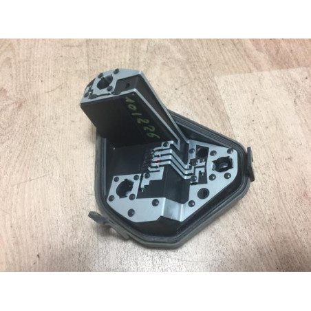 Platine feu arriere gauche RENAULT CLIO 3 PHASE 2 BREAK d’occasion