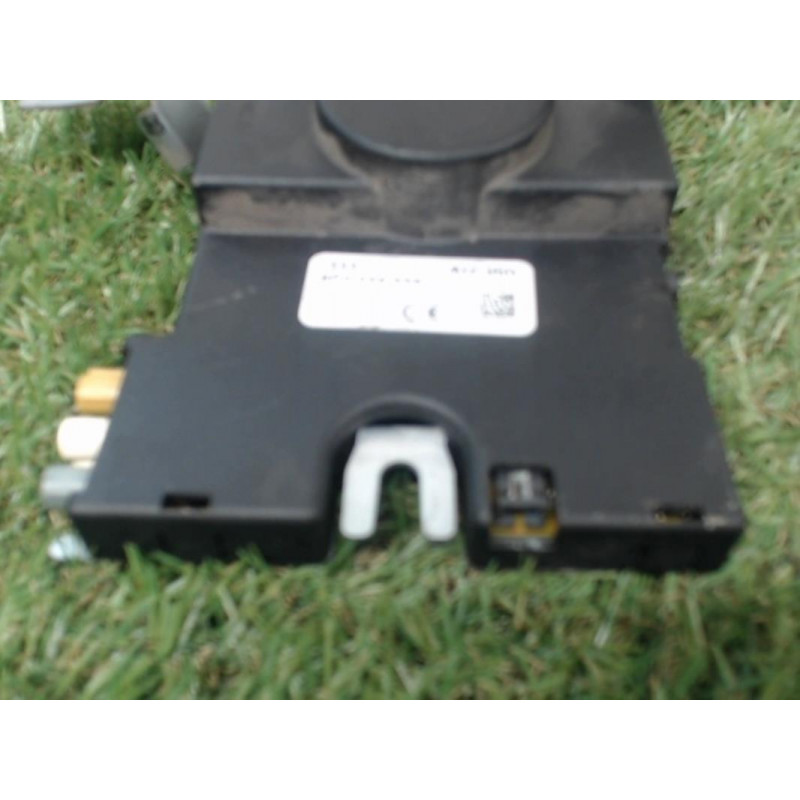 Amplificateur antenne AUDI A3 (8P) PHASE 1 d’occasion