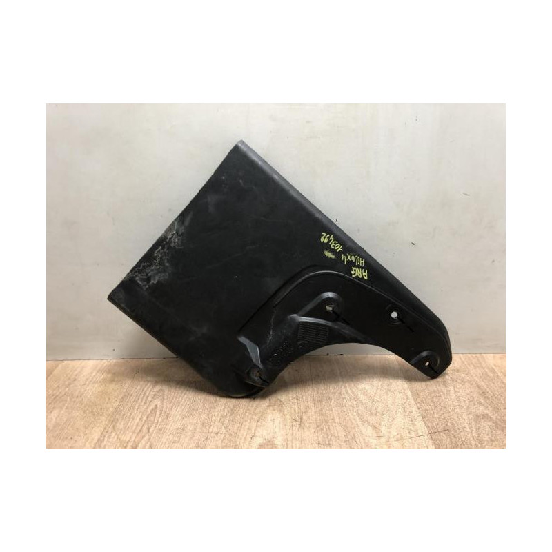 Bavette arriere gauche TOYOTA HILUX 4 PHASE 3 d’occasion