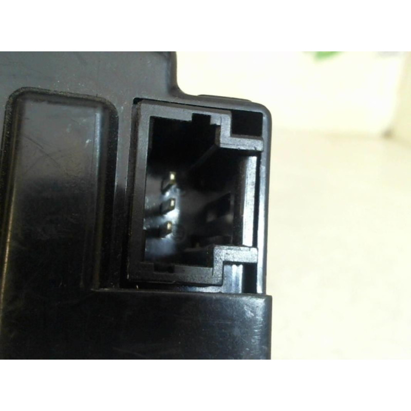 Serrure de coffre PEUGEOT 308 2 SW PHASE 1 BREAK d’occasion