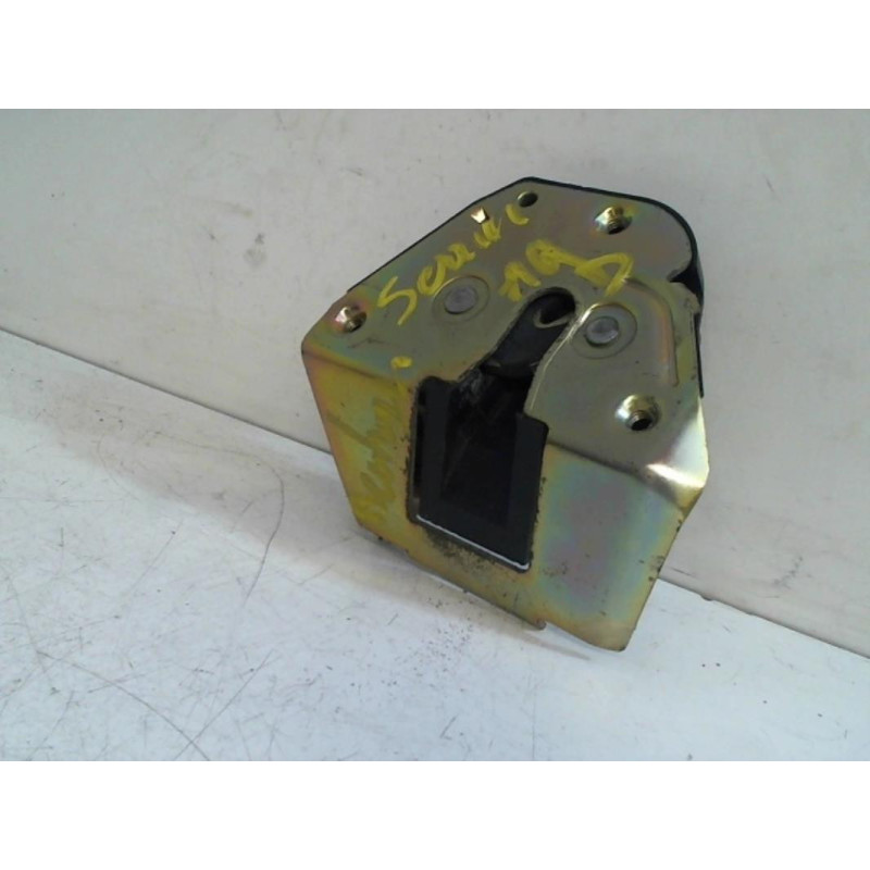 Serrure de porte laterale gauche CITROEN  d’occasion