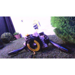 Com (Bloc Contacteur Tournant+Commodo Essuie Glace+Commodo Phare) HYUNDAI SANTA FE 1 d’occasion