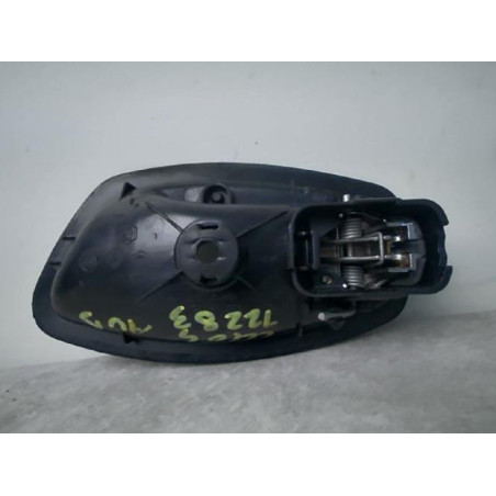 Poignee interieur avant droit RENAULT CLIO 4 PHASE 1 d’occasion
