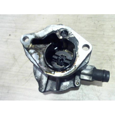 Pompe à vide RENAULT CLIO 2 PHASE 2 d’occasion
