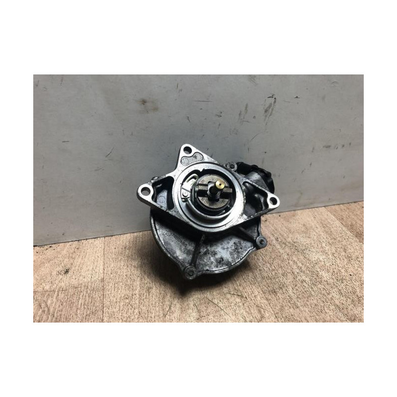 Pompe à vide AUDI A4 2 PHASE 1 d’occasion