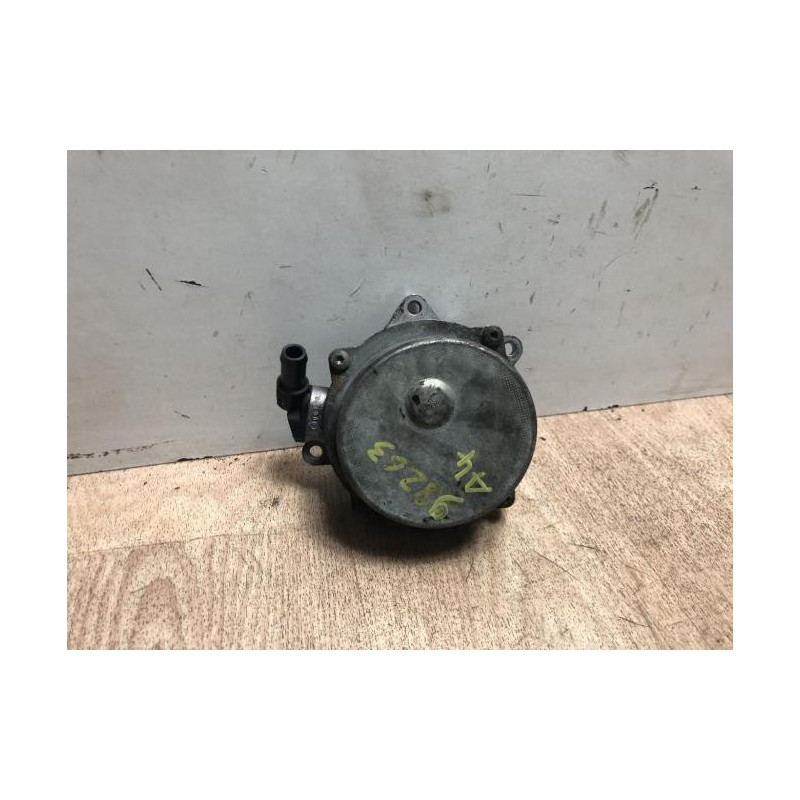 Pompe à vide AUDI A4 2 PHASE 1 d’occasion