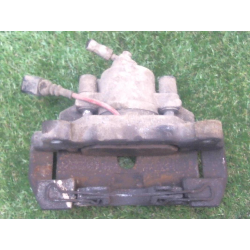 Etrier avant gauche (freinage) VOLKSWAGEN GOLF PLUS PHASE 2 d’occasion