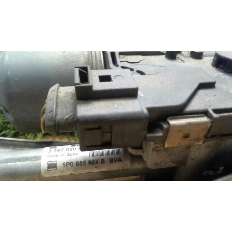 Moteur essuie glace avant droit SEAT LEON 2 PHASE 1 d’occasion