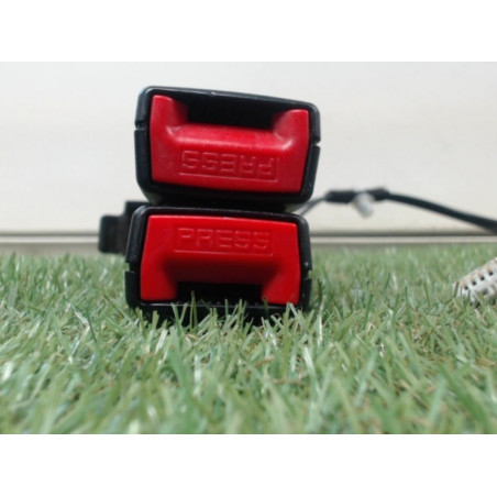 Attache ceinture arriere gauche CITROEN C5 II TOURER d’occasion