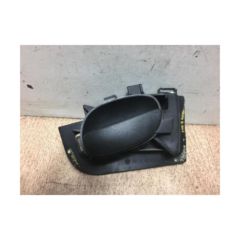 Poignee interieur arriere droit PEUGEOT 206 PHASE 2 d’occasion