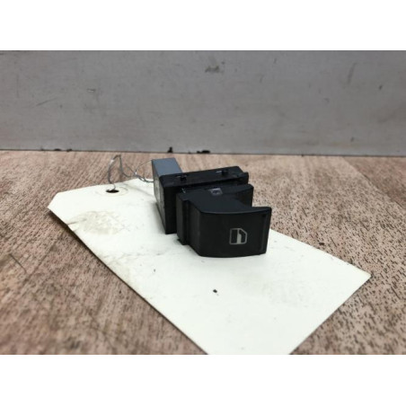 Interrupteur de leve vitre avant droit SEAT IBIZA 4 PHASE 1 d’occasion