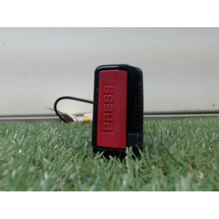 Attache ceinture arriere gauche PEUGEOT 308 CC PHASE 1 d’occasion