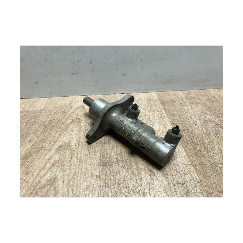 Maitre cylindre (freinage) PEUGEOT EXPERT 2 d’occasion