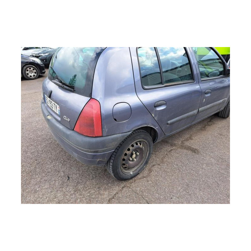 Calandre RENAULT CLIO 2 PHASE 1 d’occasion