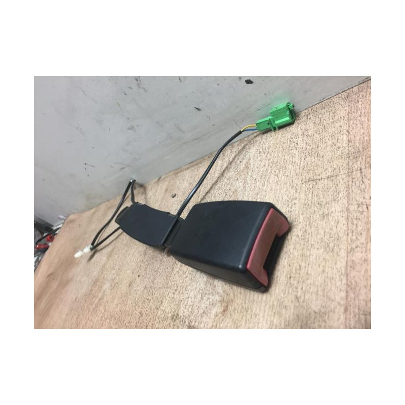 Attache ceinture avant droit SEAT IBIZA 4 PHASE 1 d’occasion