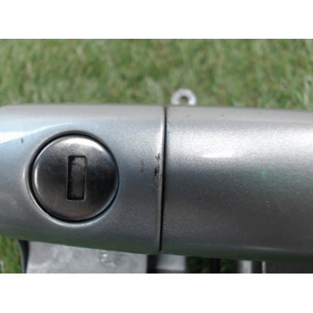 Poignee porte avant gauche PEUGEOT 207 PHASE 1 d’occasion