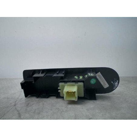 Interrupteur de leve vitre avant droit RENAULT CLIO 4 PHASE 1 d’occasion