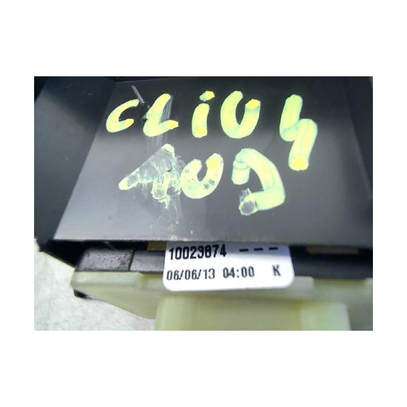 Interrupteur de leve vitre avant droit RENAULT CLIO 4 PHASE 1 d’occasion