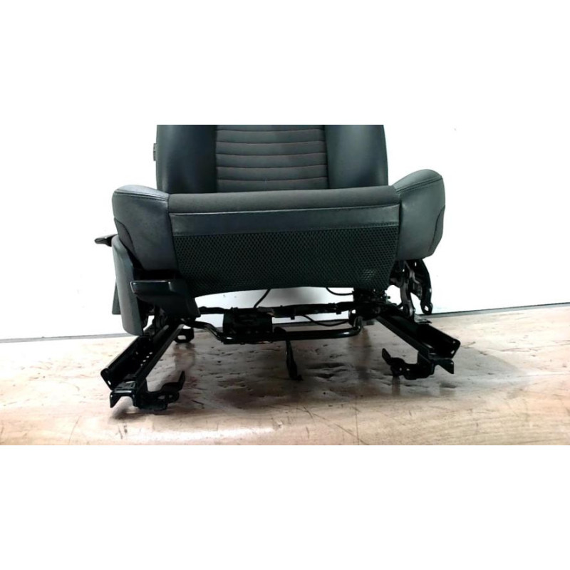 Siege avant droit VOLVO C 30 PHASE 2 d’occasion