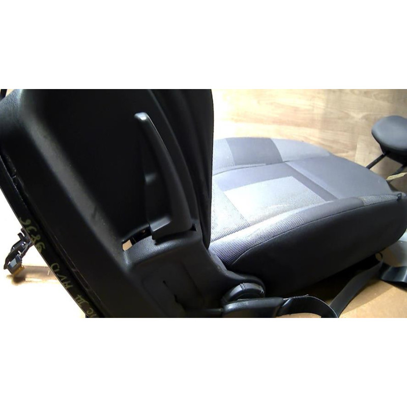 Siege avant droit RENAULT GRAND SCENIC 3 PHASE 1 d’occasion