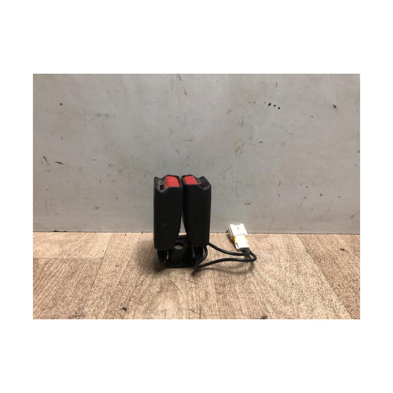 Attache ceinture arriere droit CITROEN DS4 PHASE 1 d’occasion
