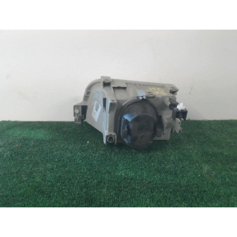 Optique avant principal droit (feux)(phare) RENAULT  d’occasion