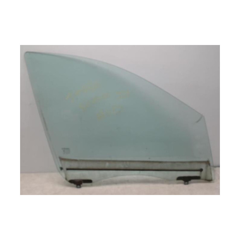 Vitre avant droit RENAULT SCENIC 3 PHASE 1 d’occasion